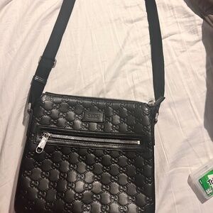 Gucci crossbody messenger bag